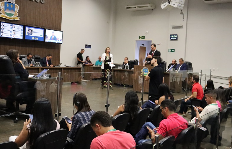 Agressores de mulheres são proibidos de assumirem cargos públicos no âmbito municipal 