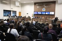 Audiência pública debate saúde mental de trabalhadores da educação em Montes Claros