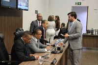 Câmara aprova internet gratuita, transporte e infraestrutura