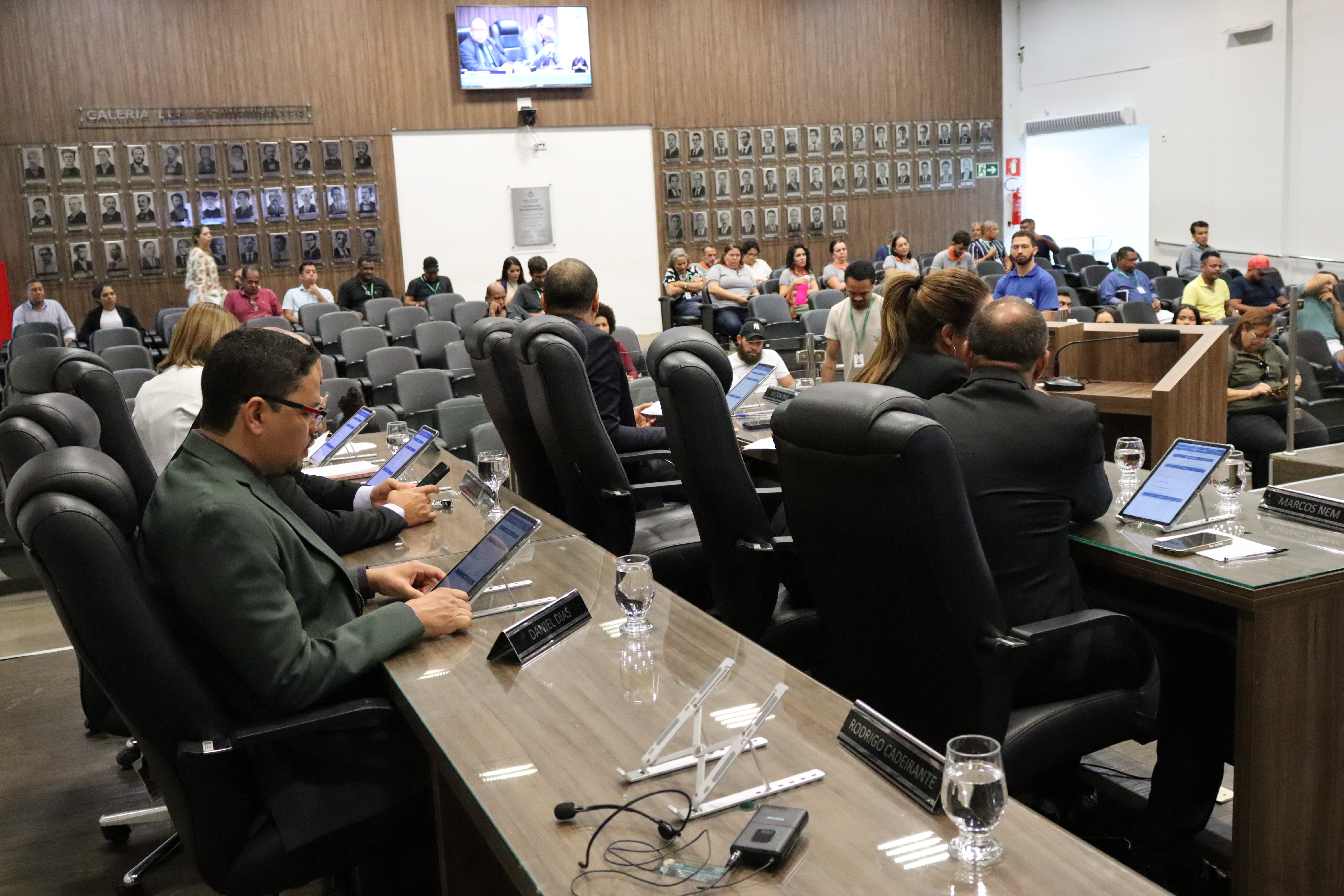 Câmara aprova oito requerimentos