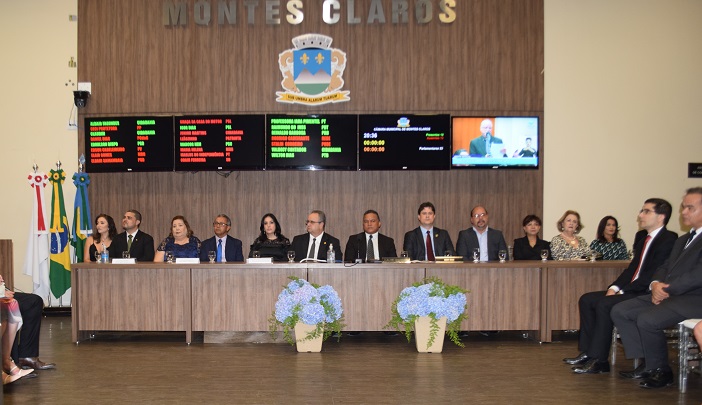 Câmara de Vereadores homenageia magistrados 