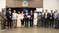 Câmara Municipal concede Título de Cidadão Benemérito a advogado