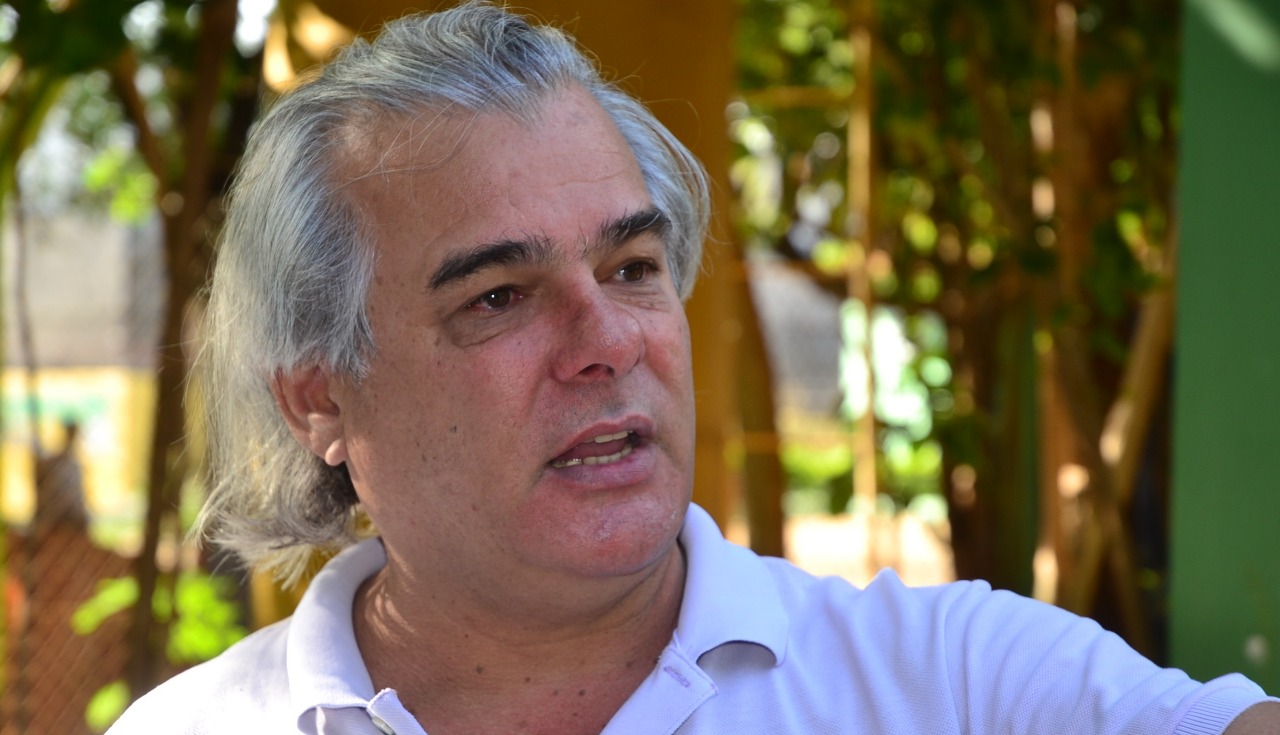 Câmara outorga condecoração ao secretário municipal Paulo Ribeiro