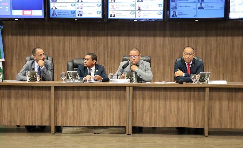 Câmara vota requerimentos na primeira reunião após recesso parlamentar