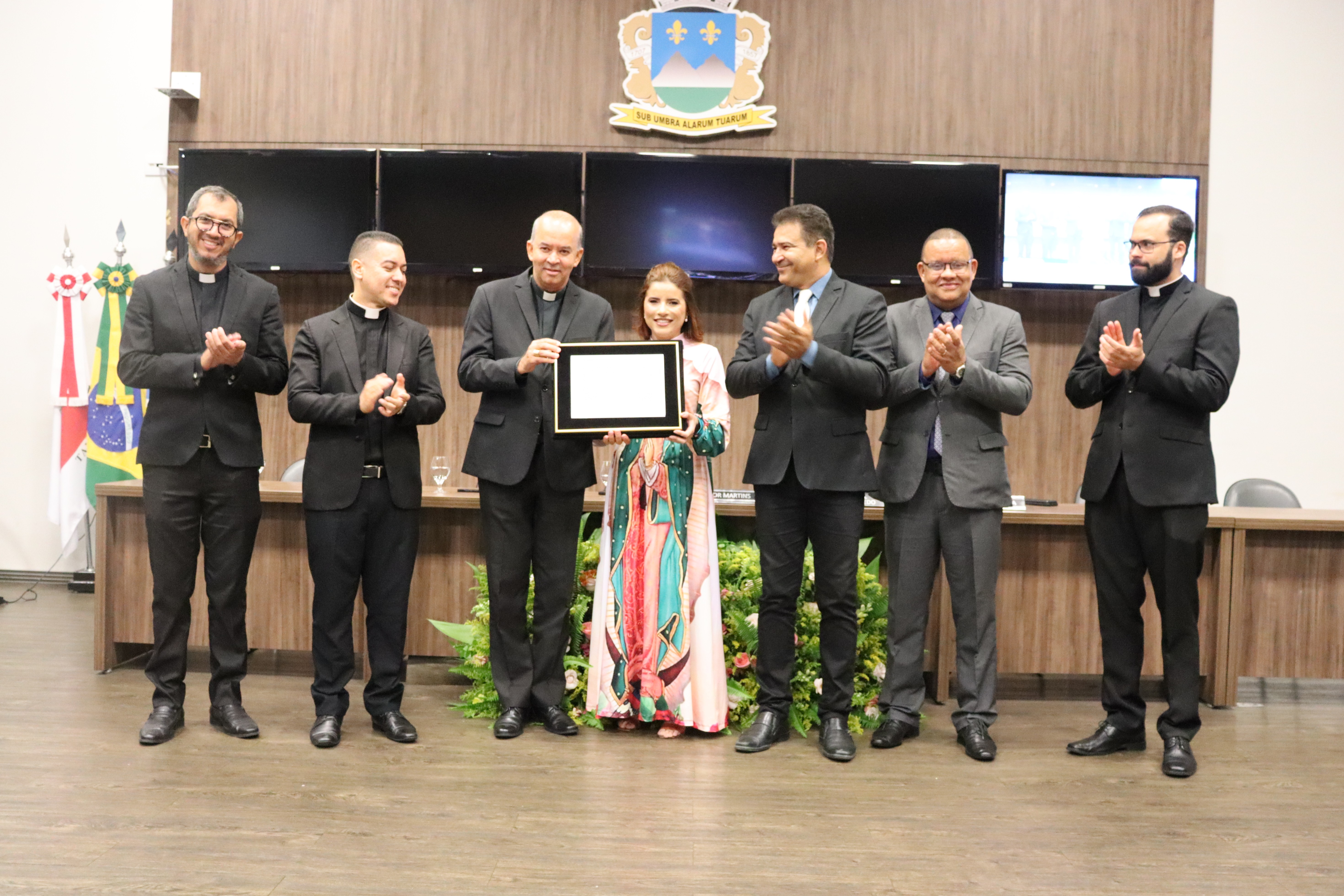 Catedral  recebe Placa Alferes José Lopes de Carvalho pelo Jubileu de 75 anos