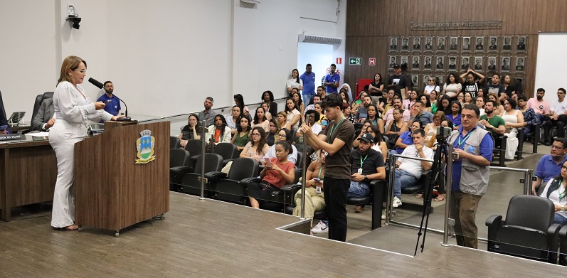 Comissão de Educação reivindica inserção de psicólogos assistentes sociais nas escolas