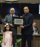 Diretor-geral da 11° região de Polícia Penal recebe título de cidadão honorário   