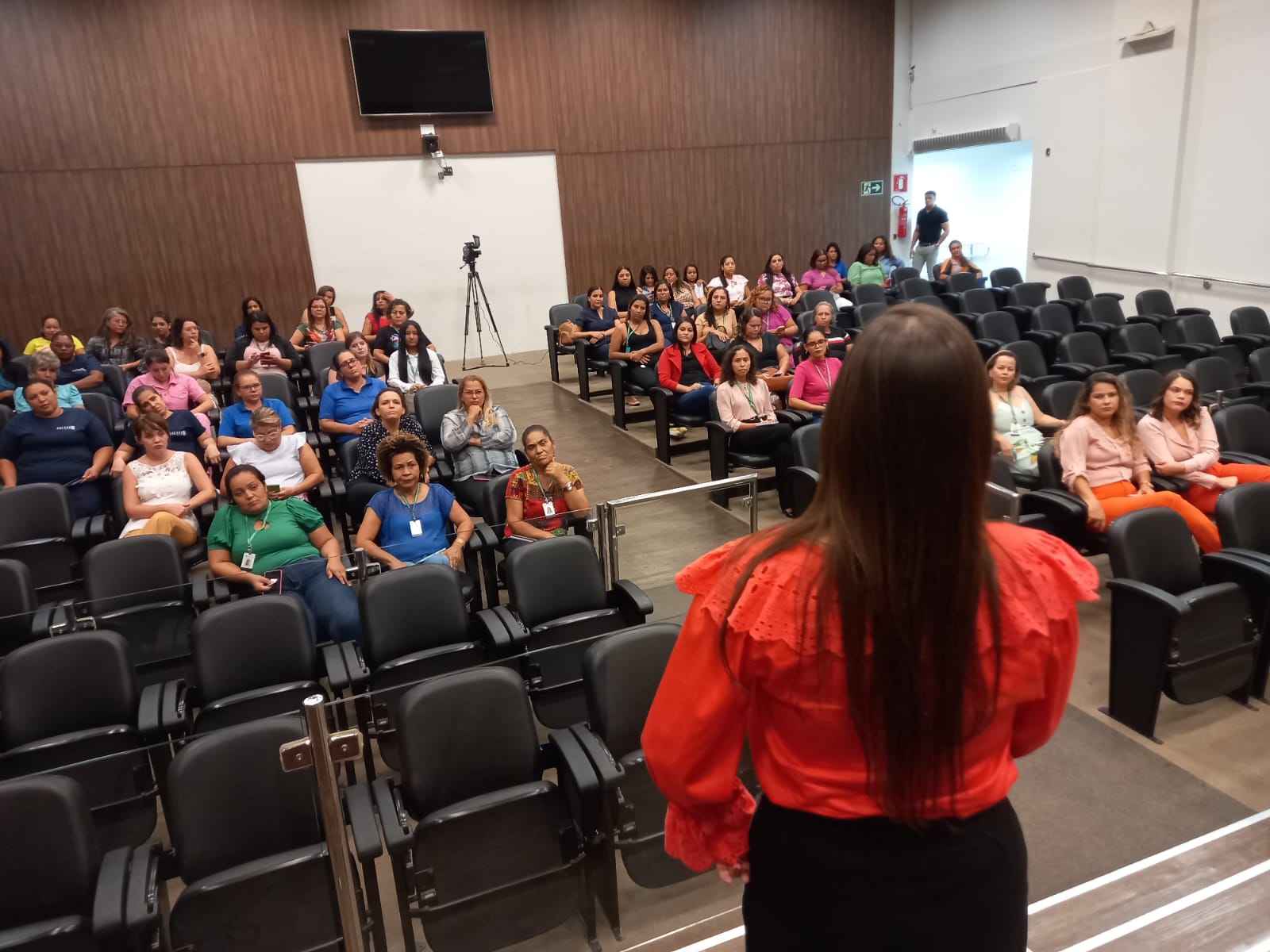 Mês da Mulher: servidoras da Câmara são homenageadas