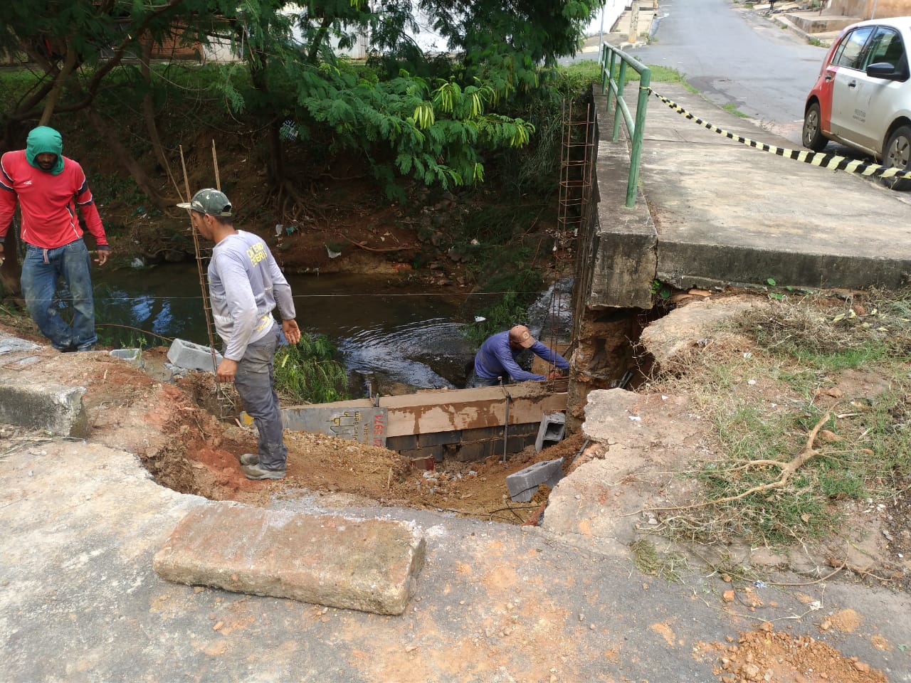 Obras no Jardim Olímpico e Praça da Tilápias 