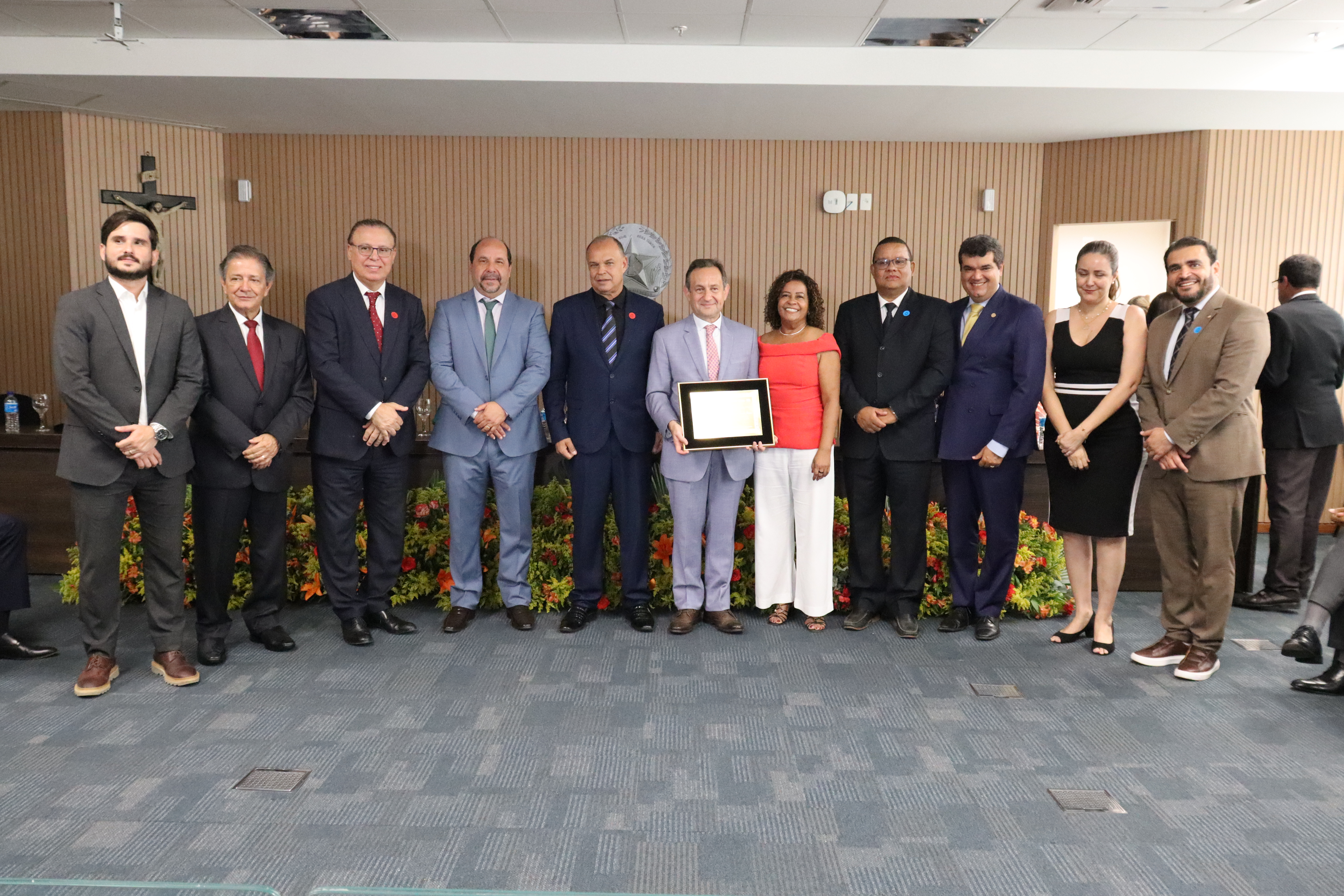 Presidente do TJMG recebe título de Cidadão Honorário de Montes Claros