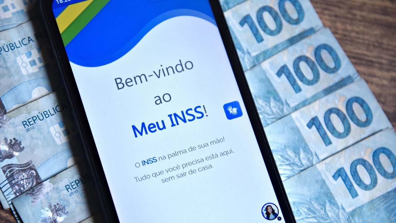 Vereador orienta como evitar golpes 