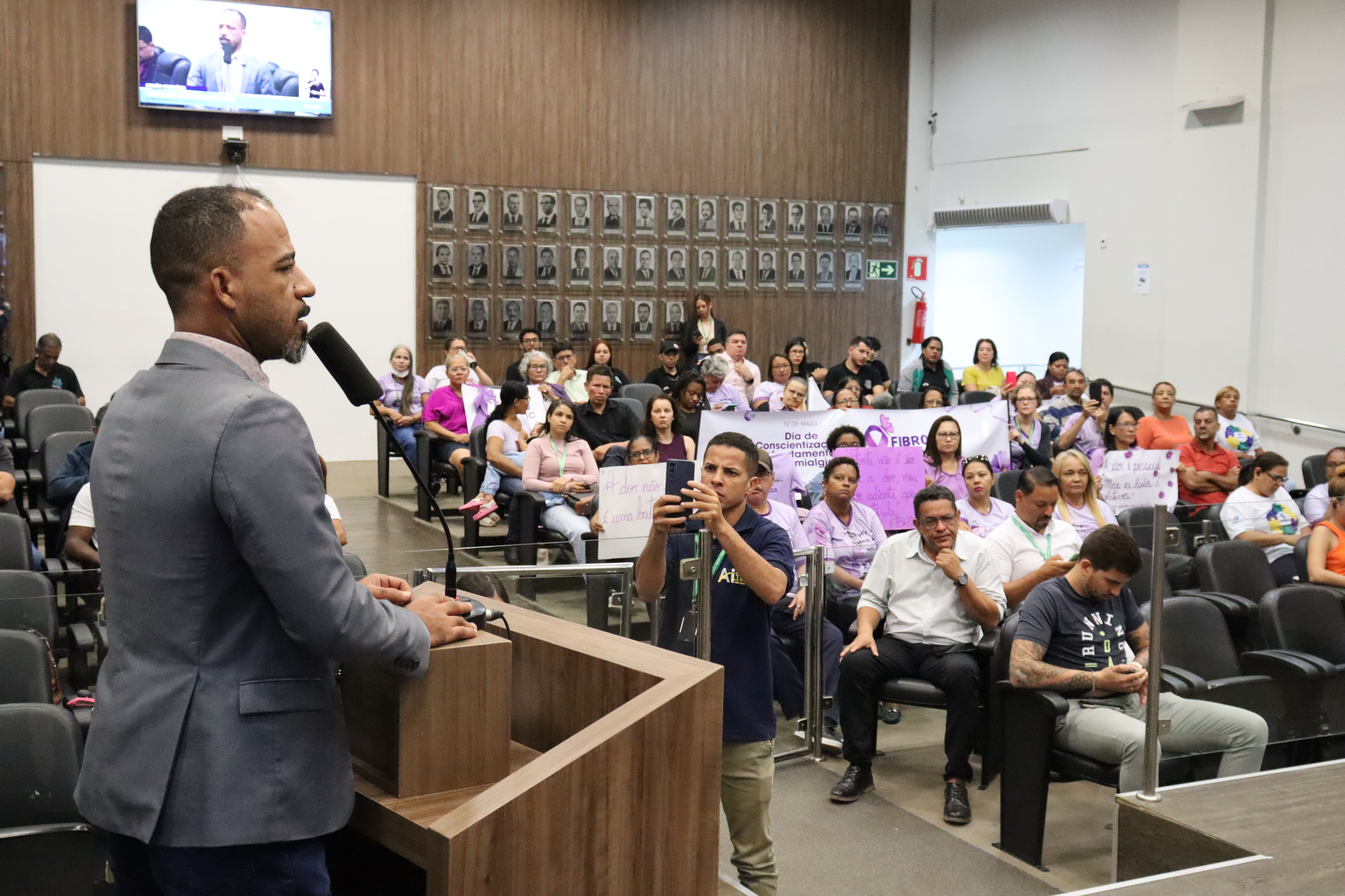 Vereadores cobram mais apoio a pacientes com fibromialgia 