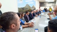 Vereadores participam de coletiva para sanção do Reurb-S em Montes Claros