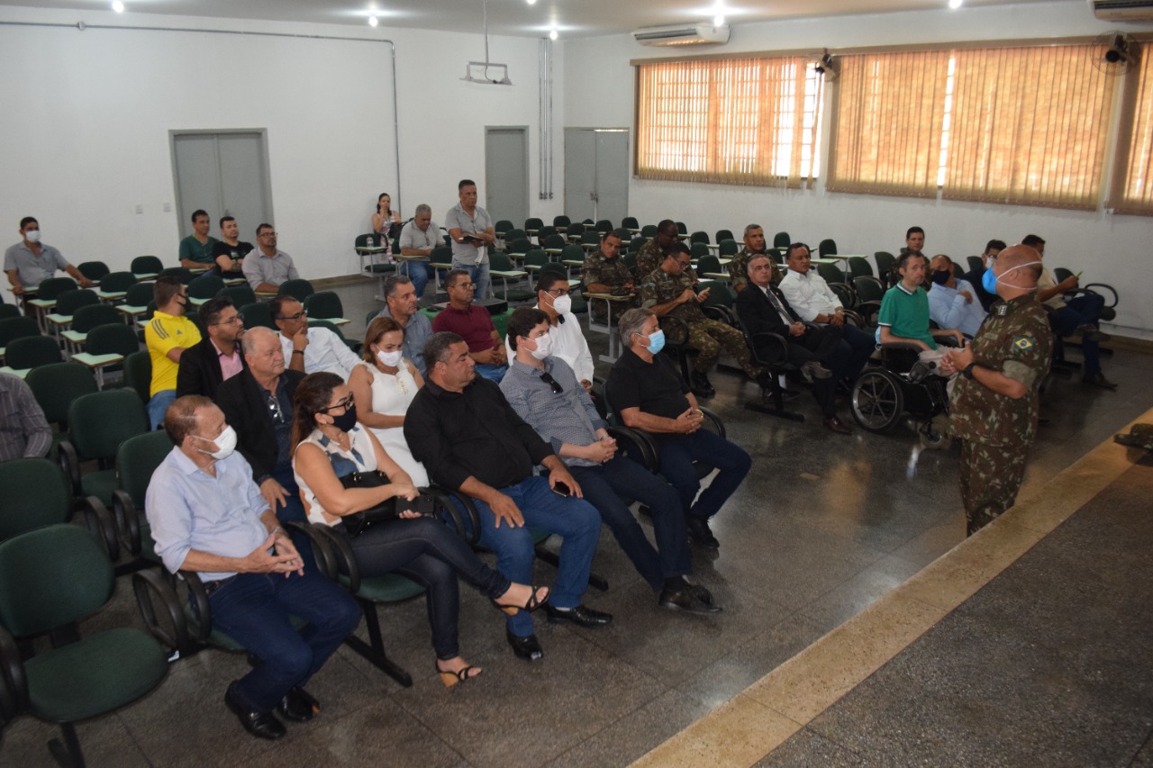 Vereadores visitam 55º Batalhão de Infantaria e conhecem projetos realizados pela unidade na região